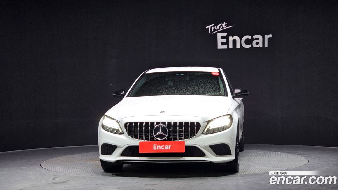 Mercedes-Benz C-Class 2019