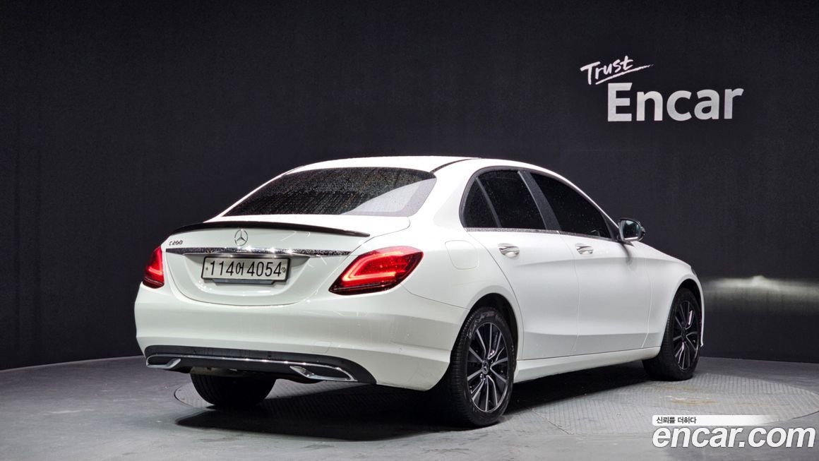 Mercedes-Benz C-Class 2019