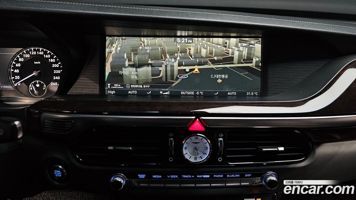 Genesis EQ900 2018