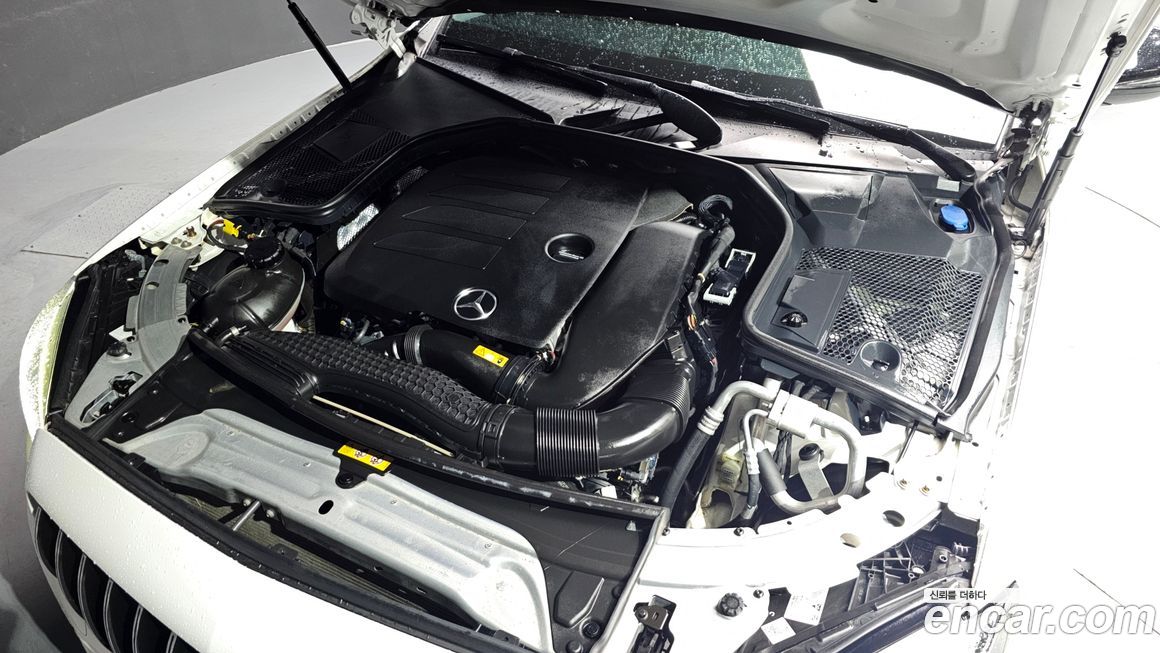 Mercedes-Benz C-Class 2019