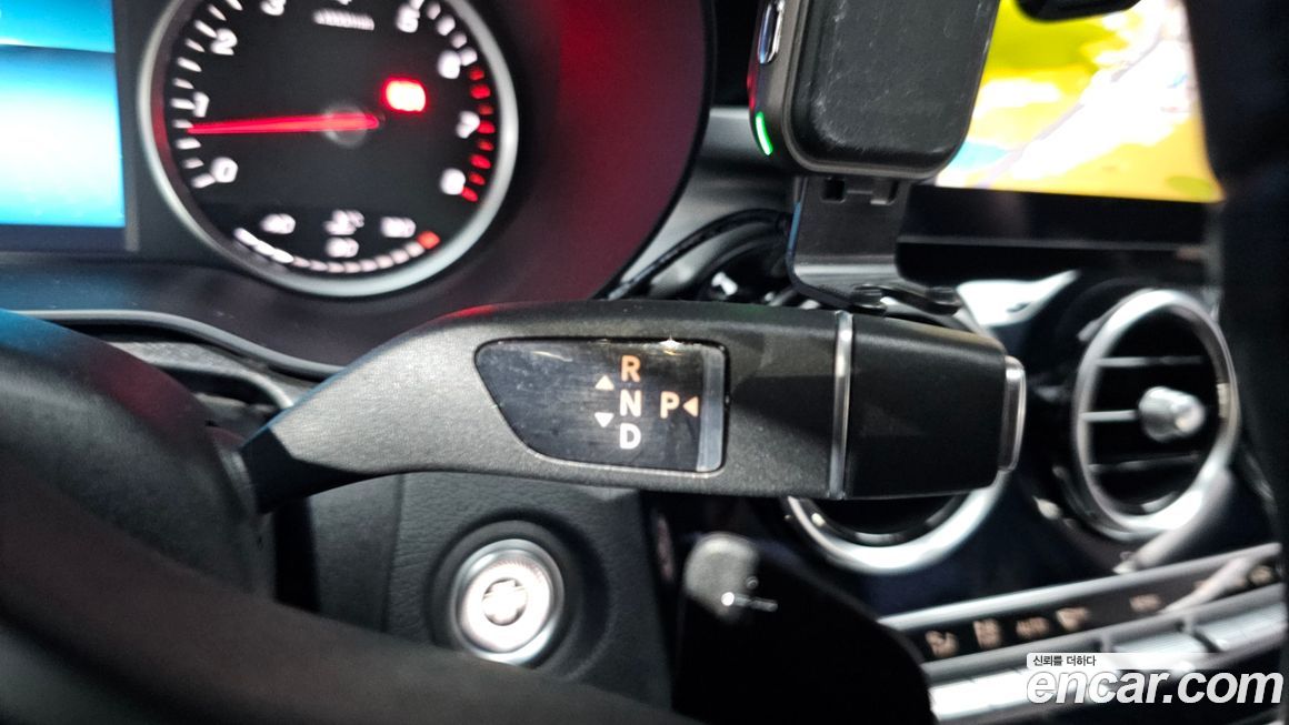 Mercedes-Benz C-Class 2019