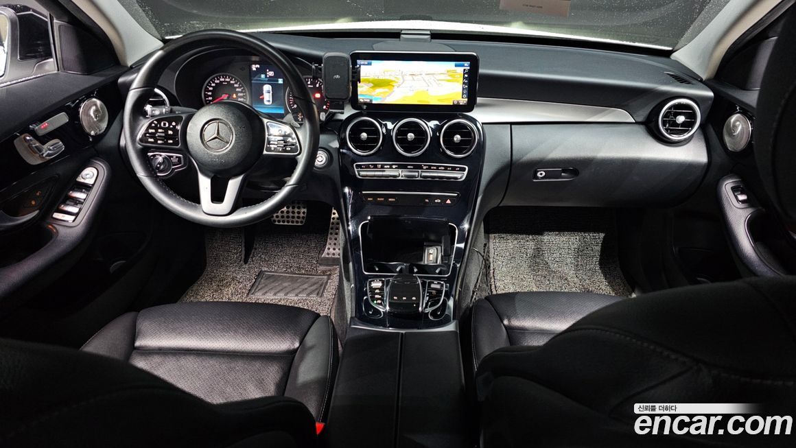 Mercedes-Benz C-Class 2019