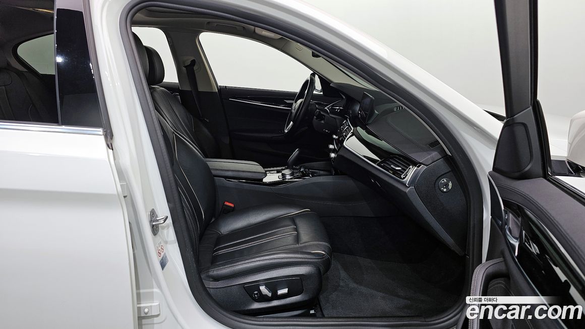 BMW 5-Series 2019
