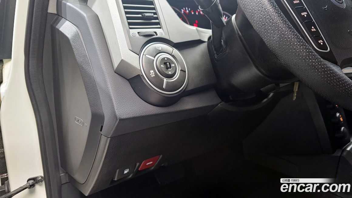 KG_Mobility_Ssangyong KORANDO 2013