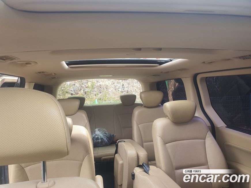 Hyundai Starex 2011