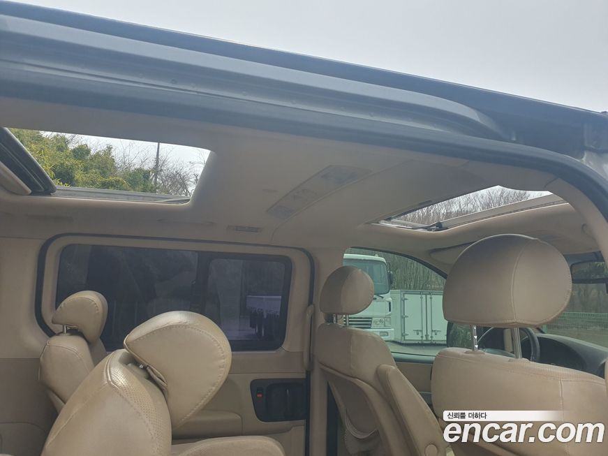 Hyundai Starex 2011