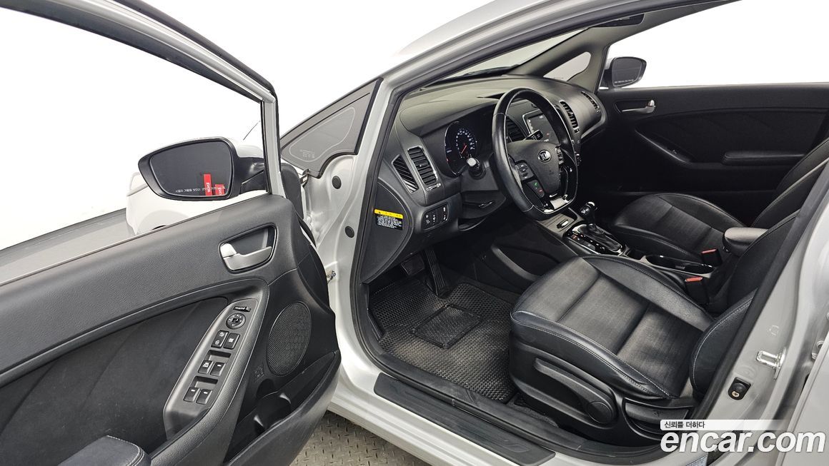 Kia K3 2016