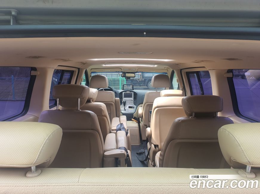 Hyundai Starex 2011
