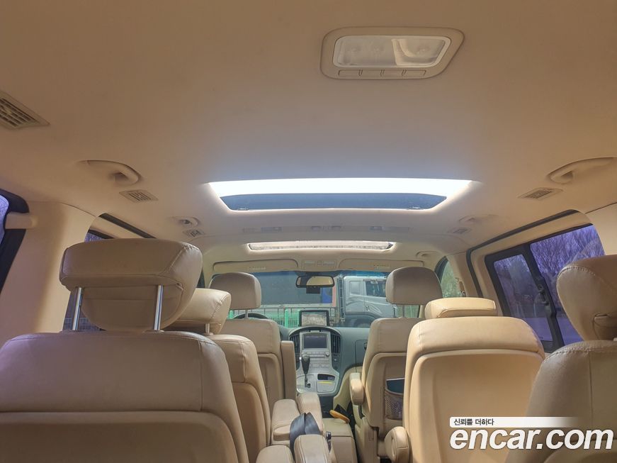 Hyundai Starex 2011