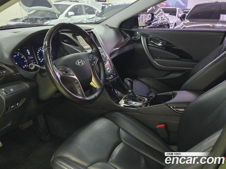 Hyundai Grandeur 2012