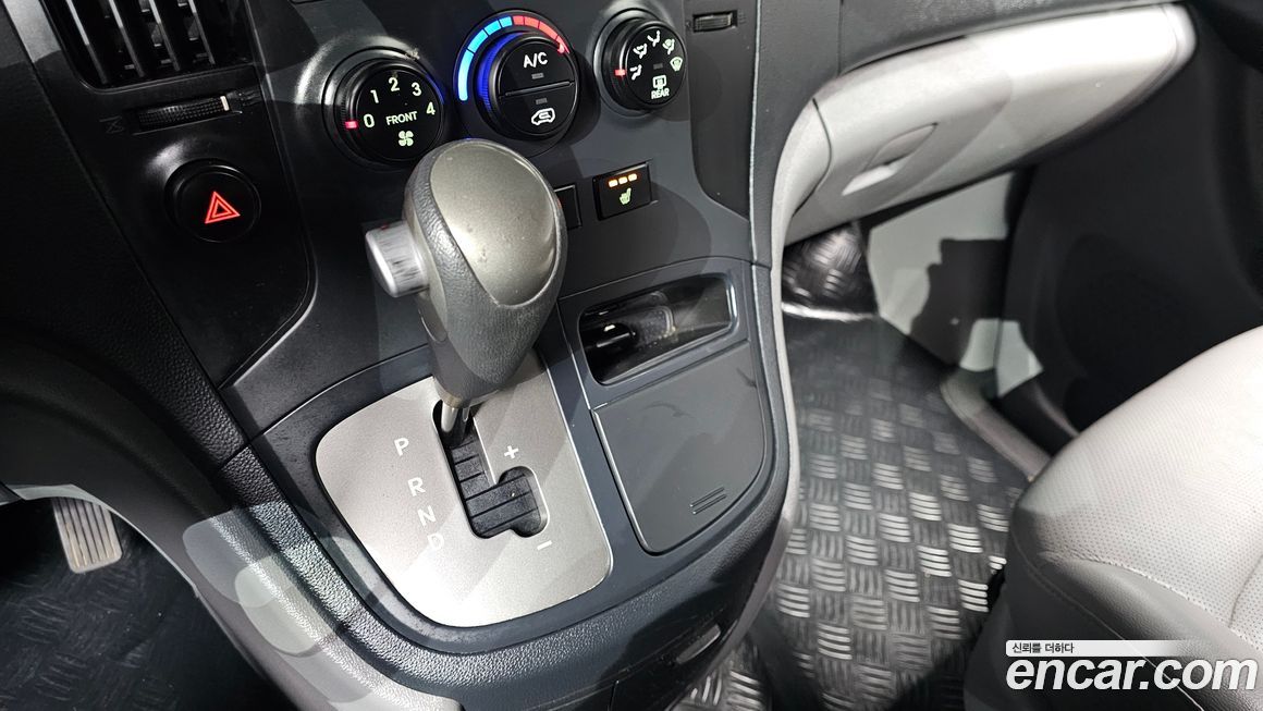 Hyundai Starex 2015