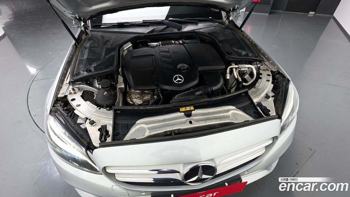 Mercedes-Benz C-Class 2019