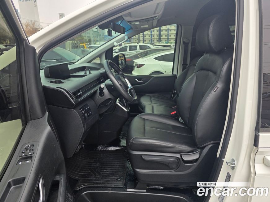 Hyundai Staria 2024