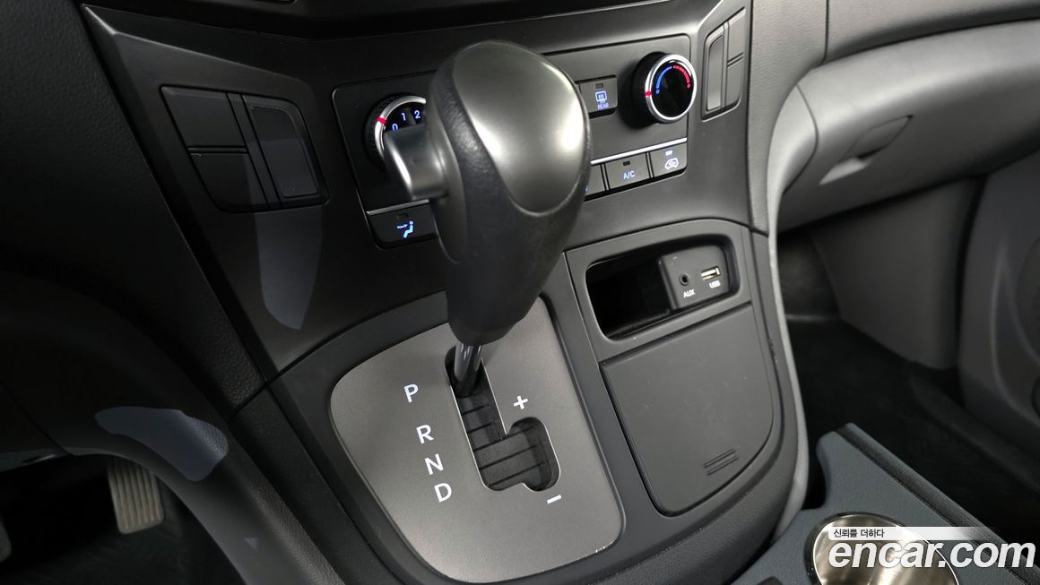Hyundai Starex 2019
