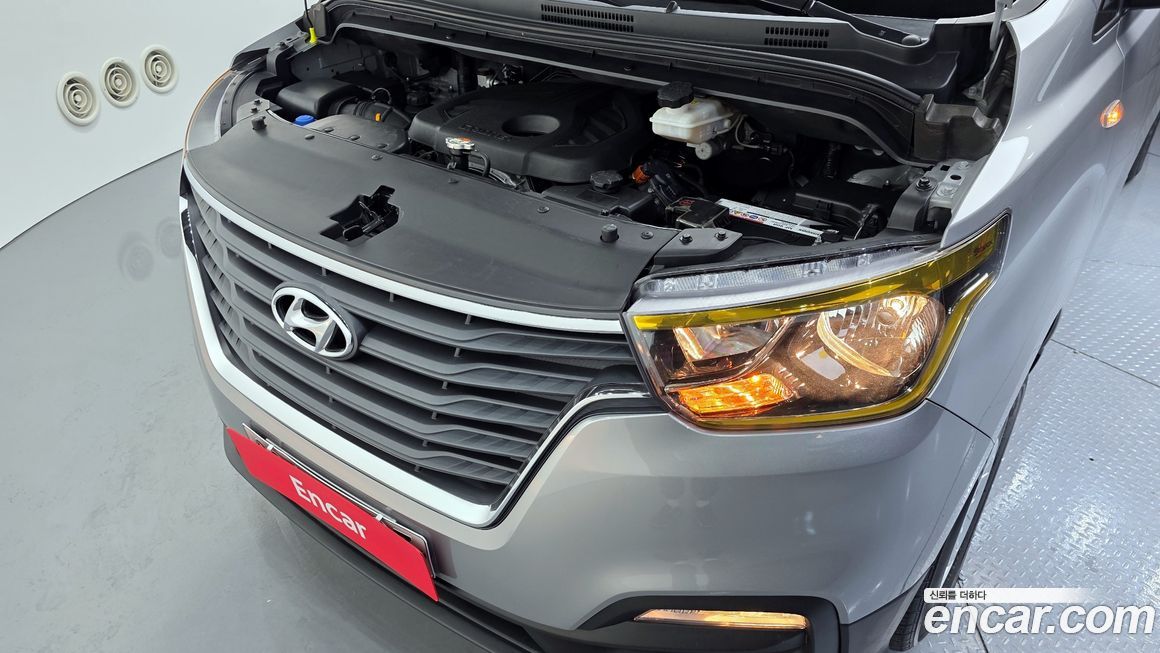Hyundai Starex 2019