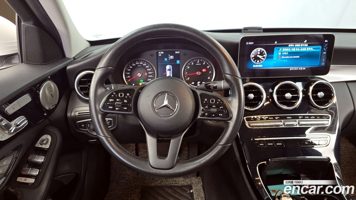Mercedes-Benz C-Class 2019