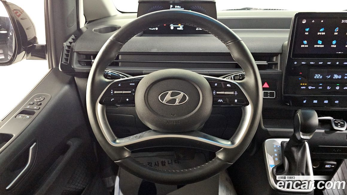 Hyundai Staria 2022