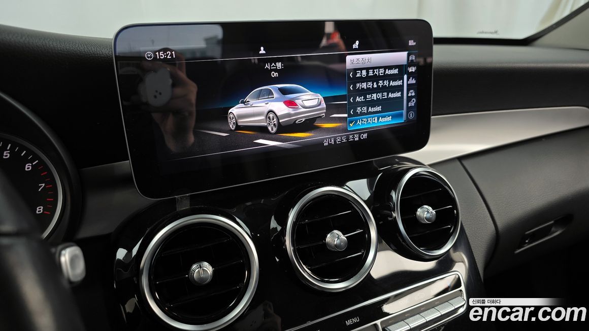 Mercedes-Benz C-Class 2019