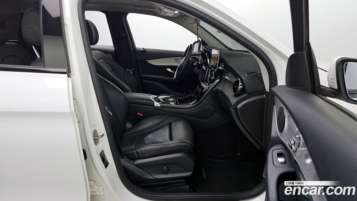 Mercedes-Benz GLC-Class 2018