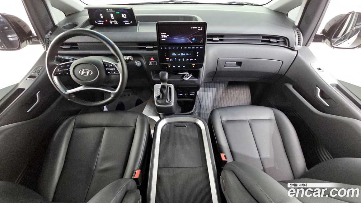 Hyundai Staria 2022