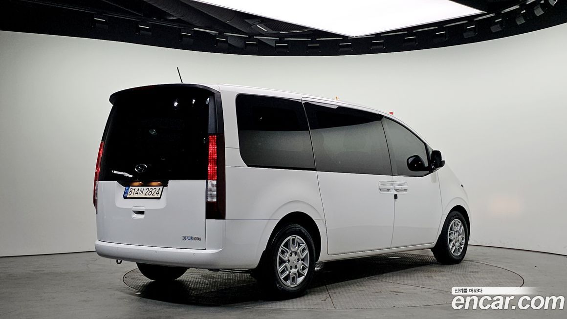 Hyundai Staria 2022