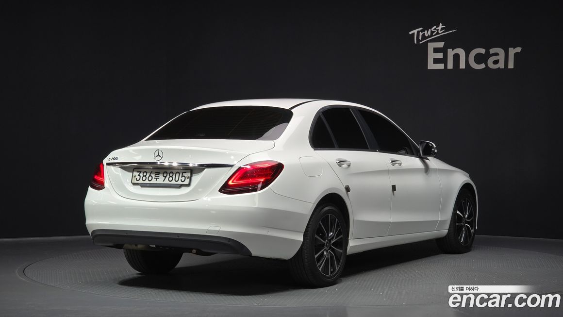 Mercedes-Benz C-Class 2019