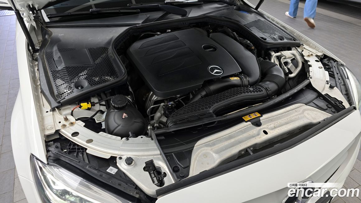 Mercedes-Benz C-Class 2019