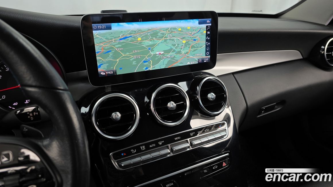 Mercedes-Benz C-Class 2019