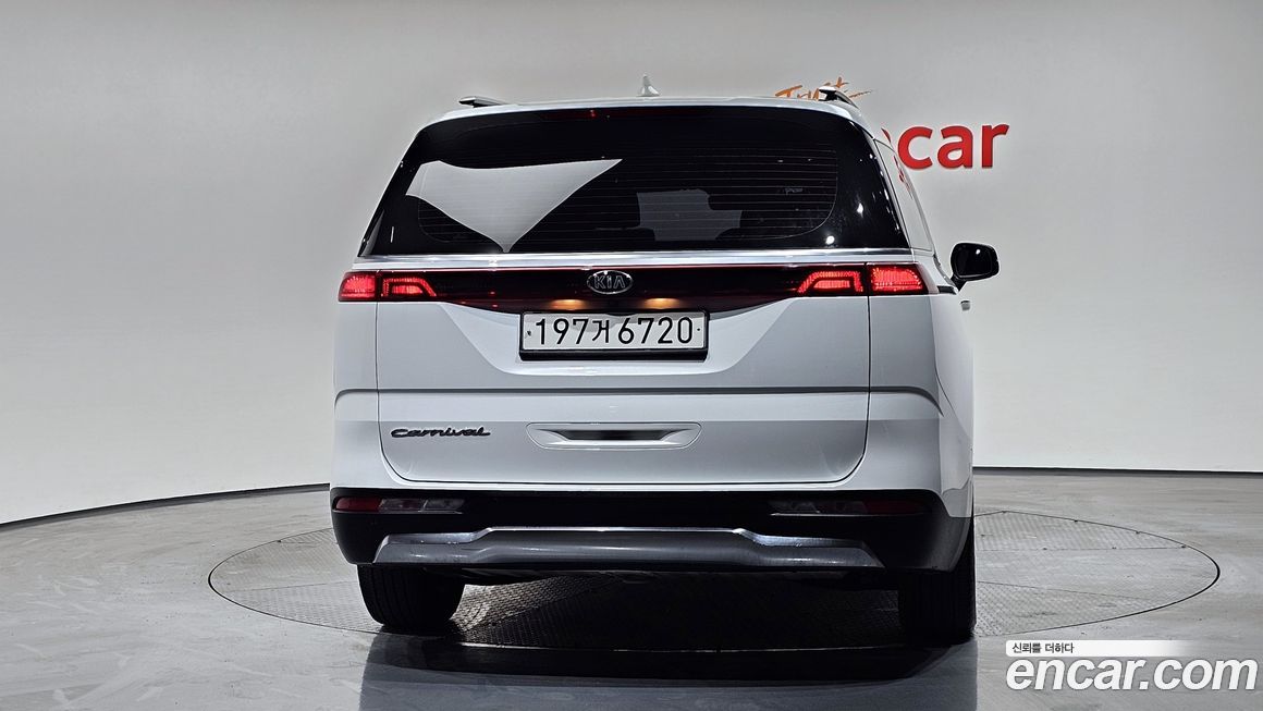 Kia Canival 2021