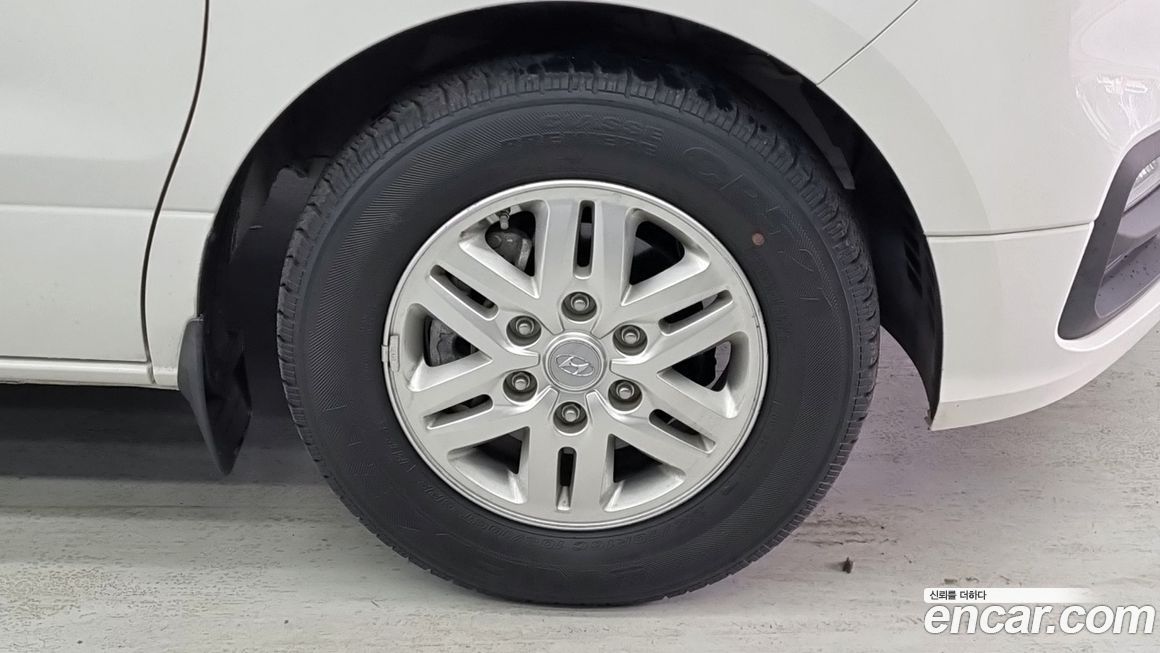 Hyundai Starex 2019