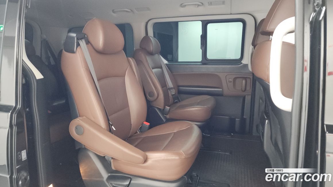 Hyundai Starex 2020