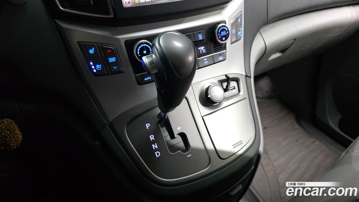 Hyundai Starex 2021