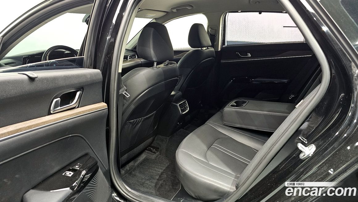 Kia K5 2023