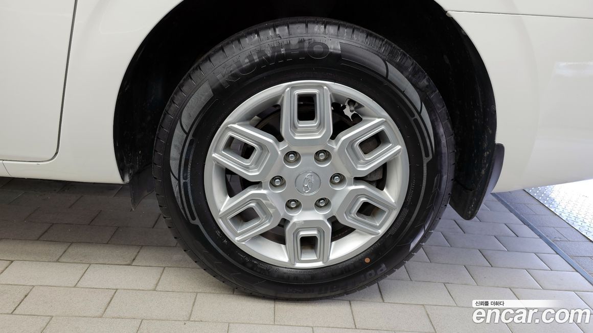 Hyundai Staria 2022