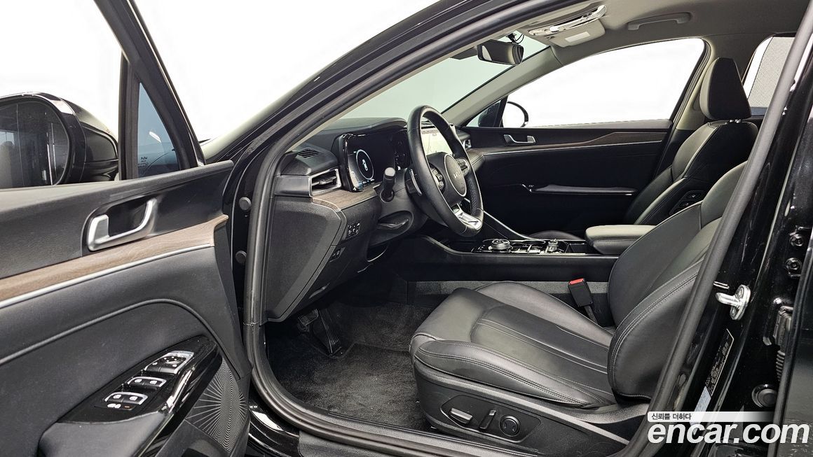 Kia K5 2023