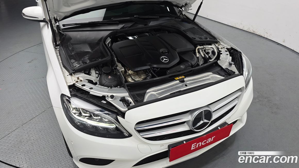 Mercedes-Benz C-Class 2020