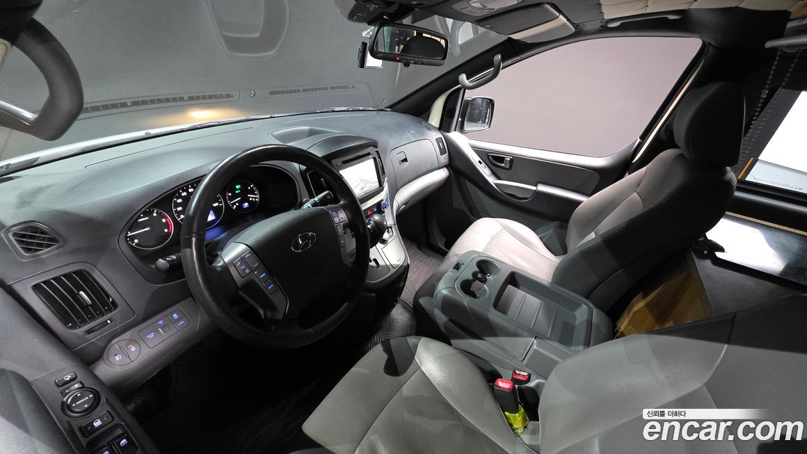 Hyundai Starex 2021