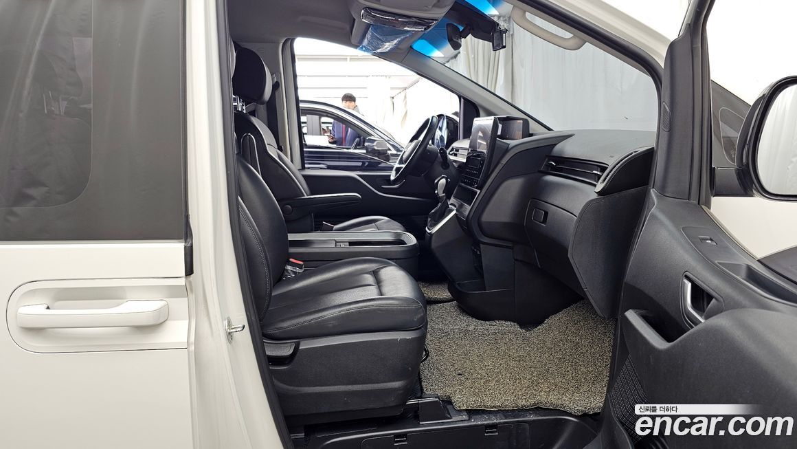 Hyundai Staria 2022