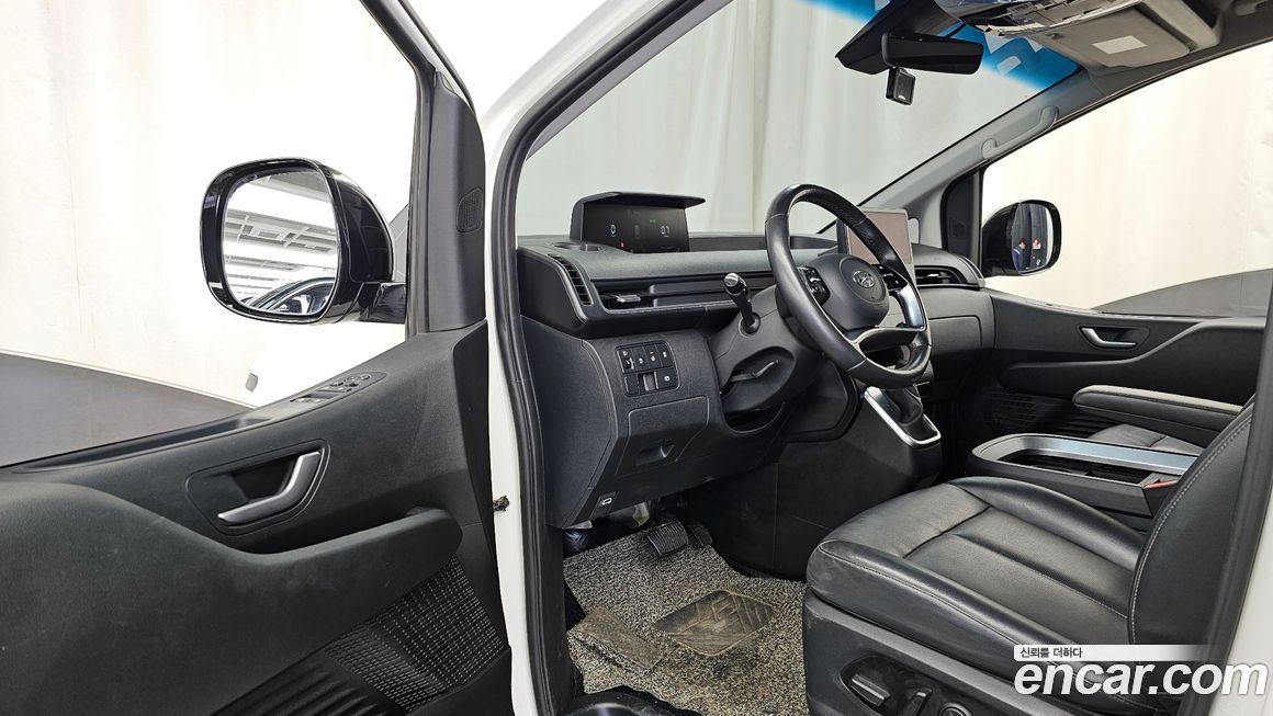 Hyundai Staria 2022