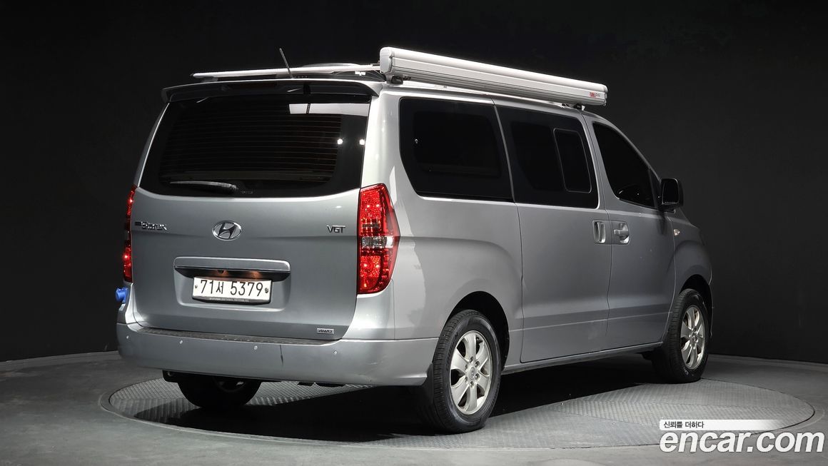 Hyundai Starex 2021
