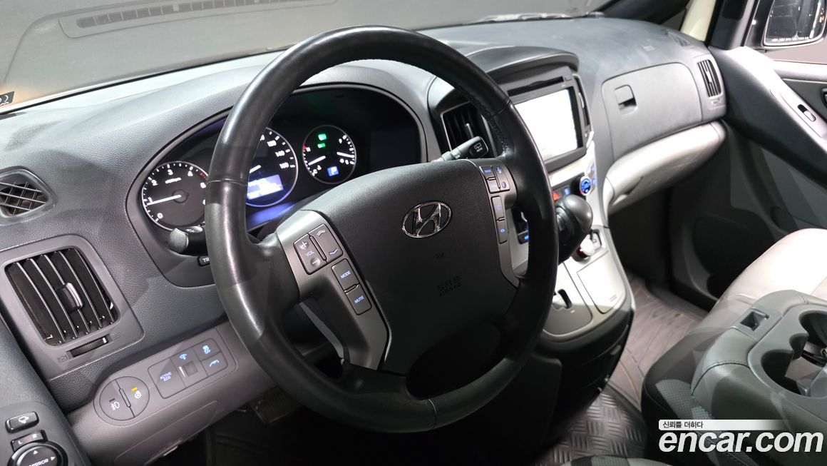 Hyundai Starex 2021