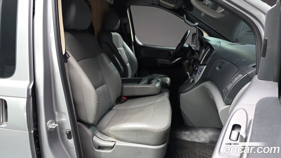 Hyundai Starex 2021