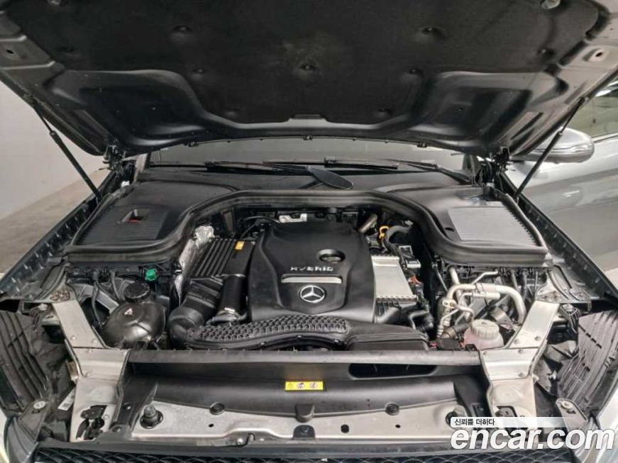 Mercedes-Benz GLC-Class 2019