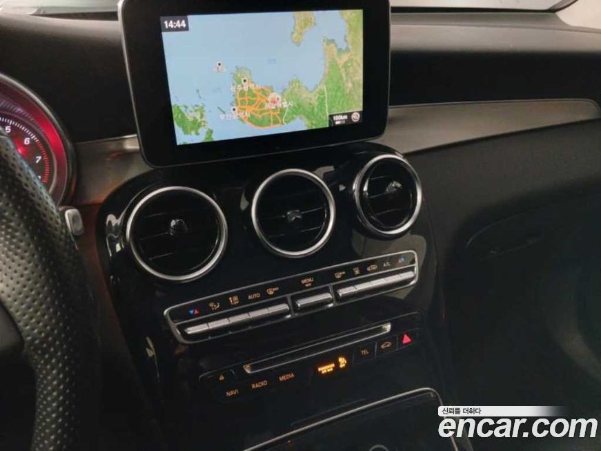 Mercedes-Benz GLC-Class 2019