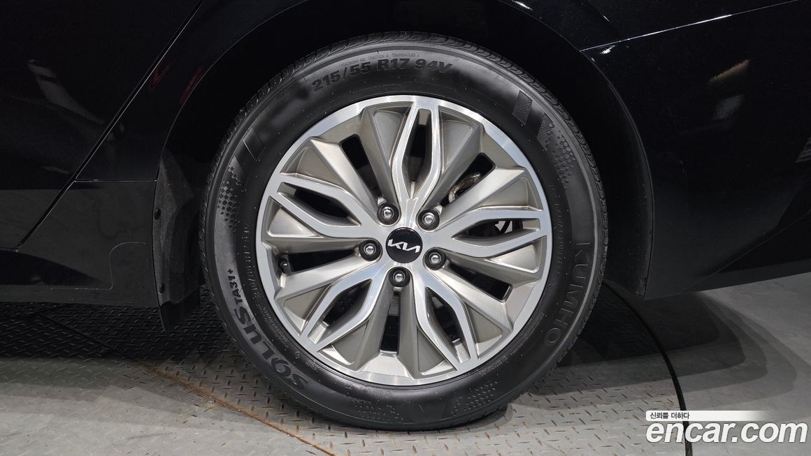 Kia K5 2023