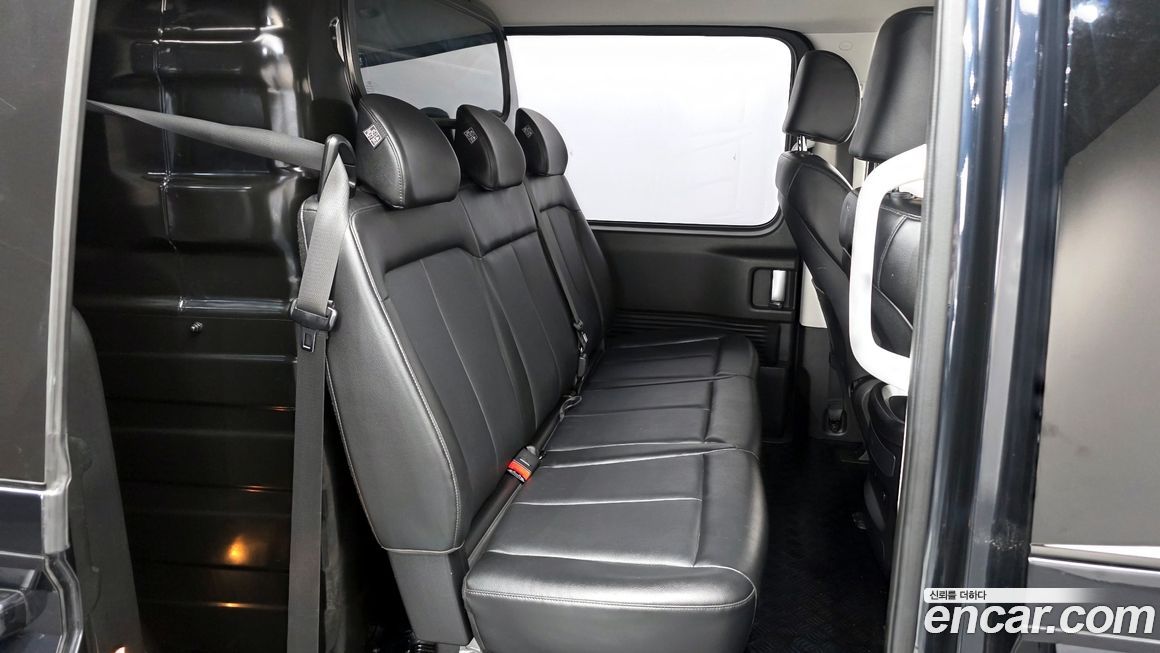 Hyundai Staria 2023