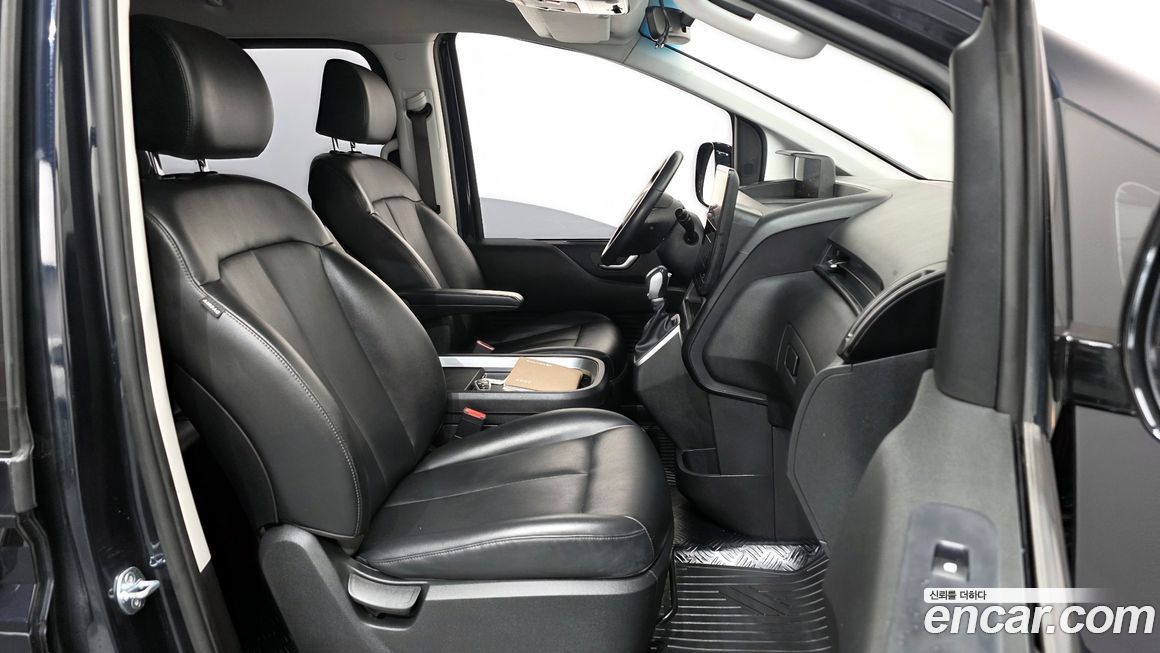 Hyundai Staria 2023