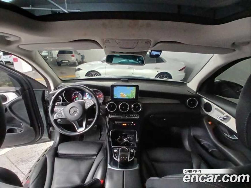 Mercedes-Benz GLC-Class 2019