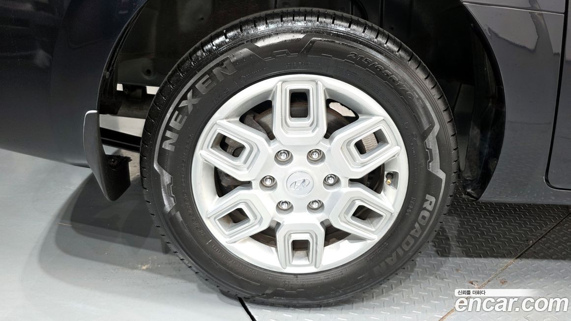 Hyundai Staria 2023