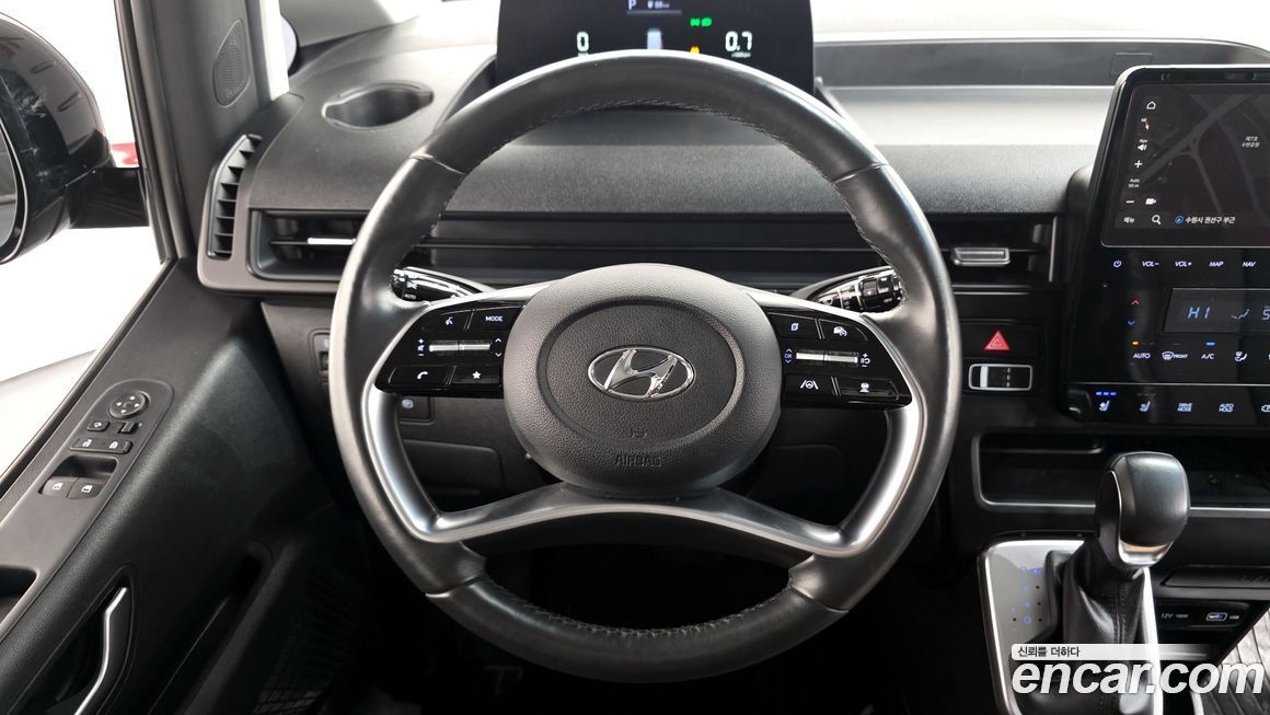 Hyundai Staria 2023
